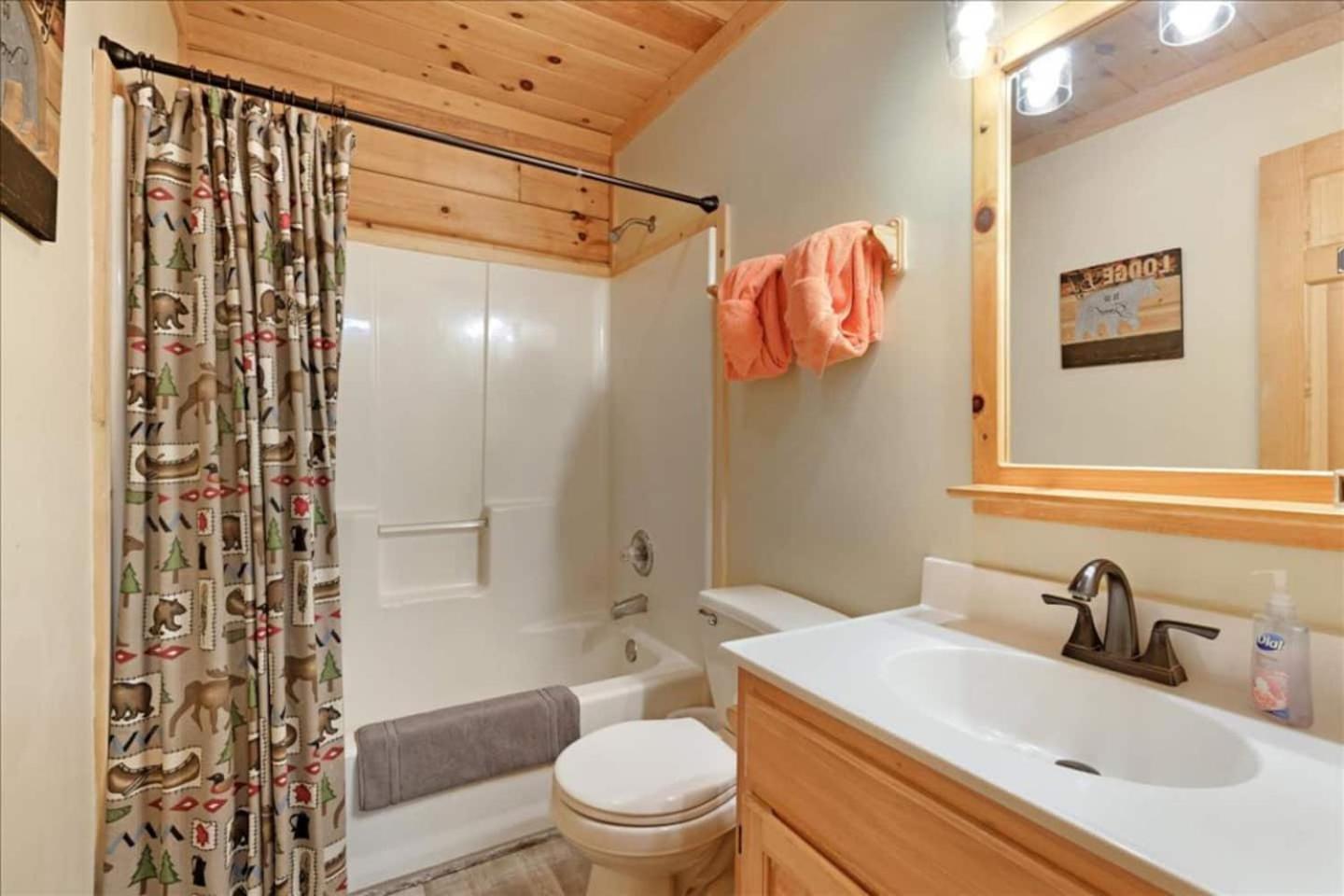 5Br Smoky Cabin Hot Tub, Games, 1 Mi To Parkway Pigeon Forge Buitenkant foto