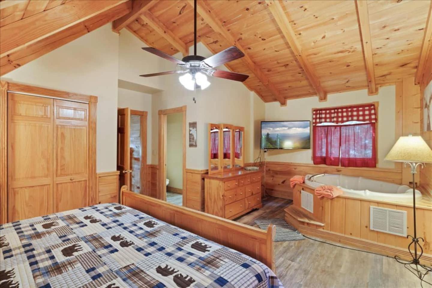 5Br Smoky Cabin Hot Tub, Games, 1 Mi To Parkway Pigeon Forge Buitenkant foto