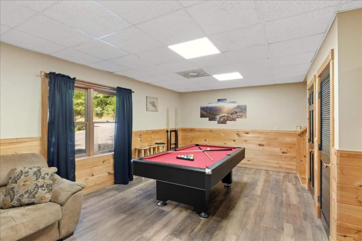5Br Smoky Cabin Hot Tub, Games, 1 Mi To Parkway Pigeon Forge Buitenkant foto