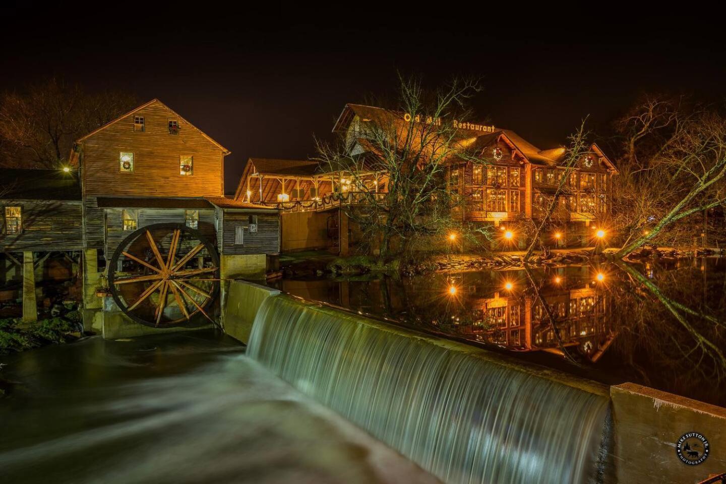 5Br Smoky Cabin Hot Tub, Games, 1 Mi To Parkway Pigeon Forge Buitenkant foto