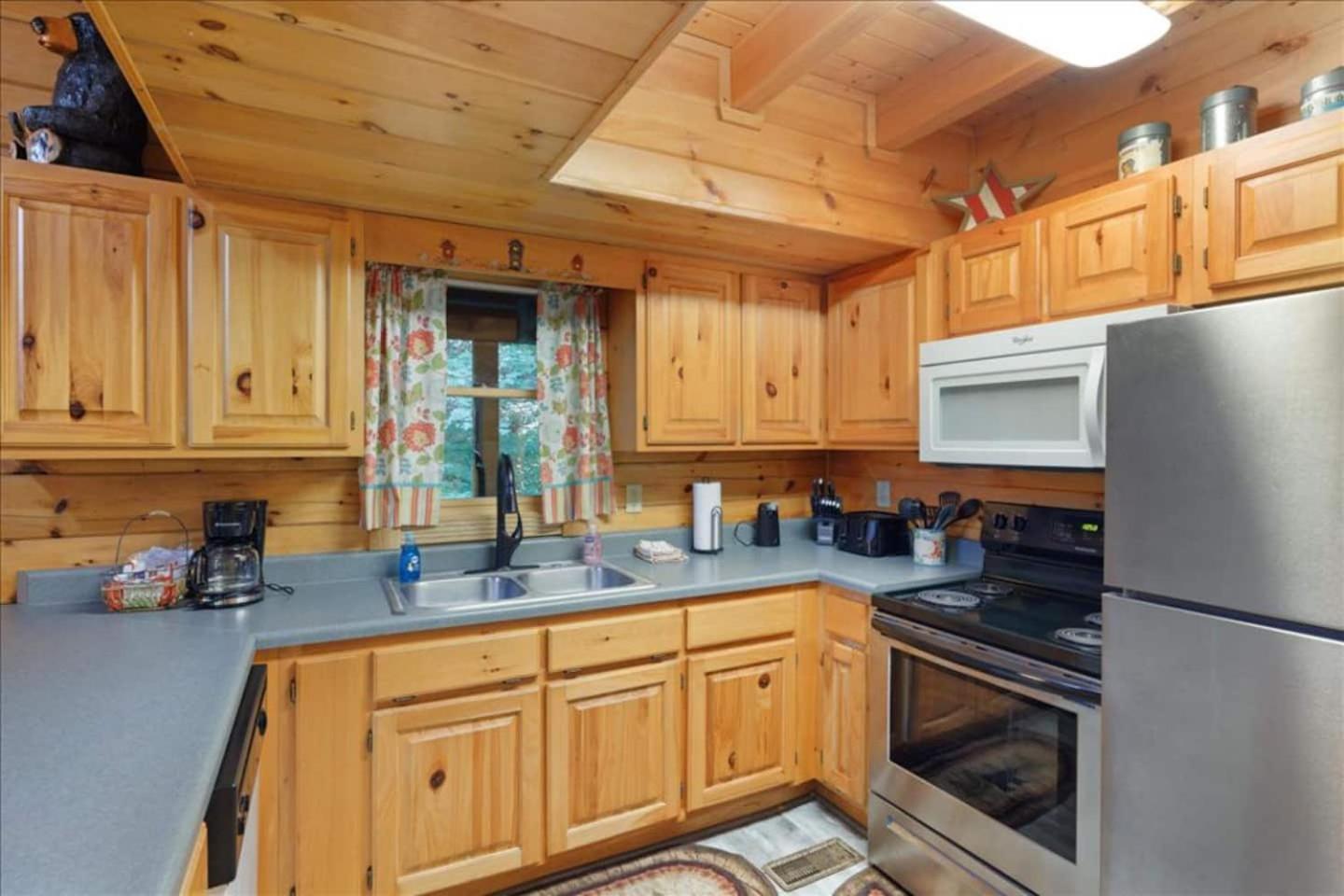 5Br Smoky Cabin Hot Tub, Games, 1 Mi To Parkway Pigeon Forge Buitenkant foto