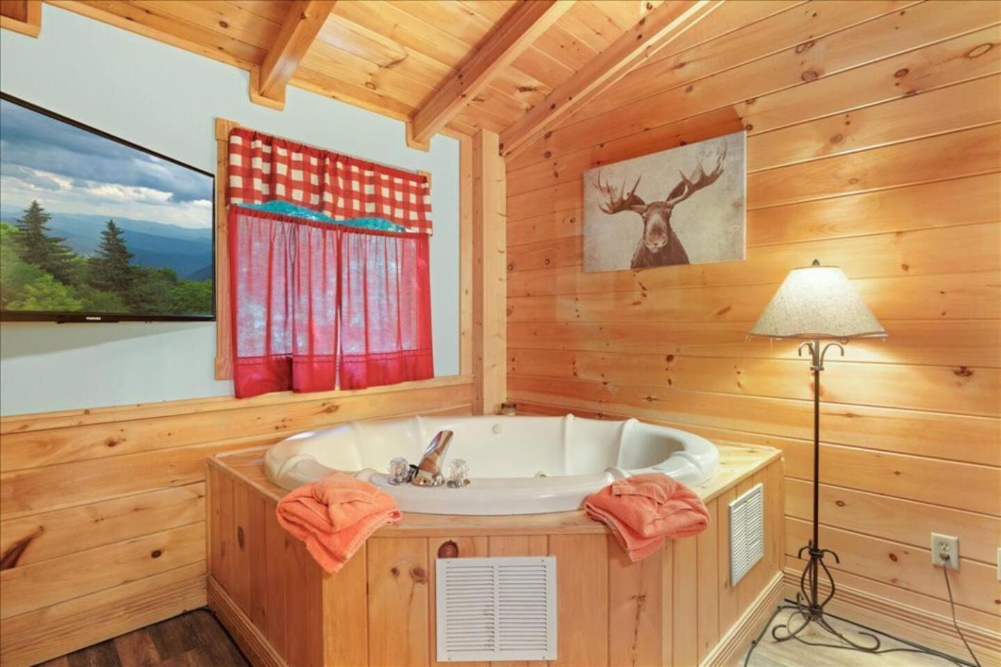 5Br Smoky Cabin Hot Tub, Games, 1 Mi To Parkway Pigeon Forge Buitenkant foto