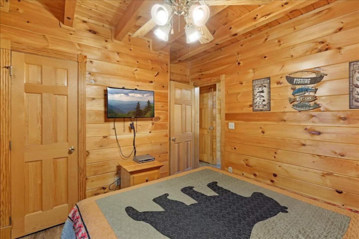 5Br Smoky Cabin Hot Tub, Games, 1 Mi To Parkway Pigeon Forge Buitenkant foto