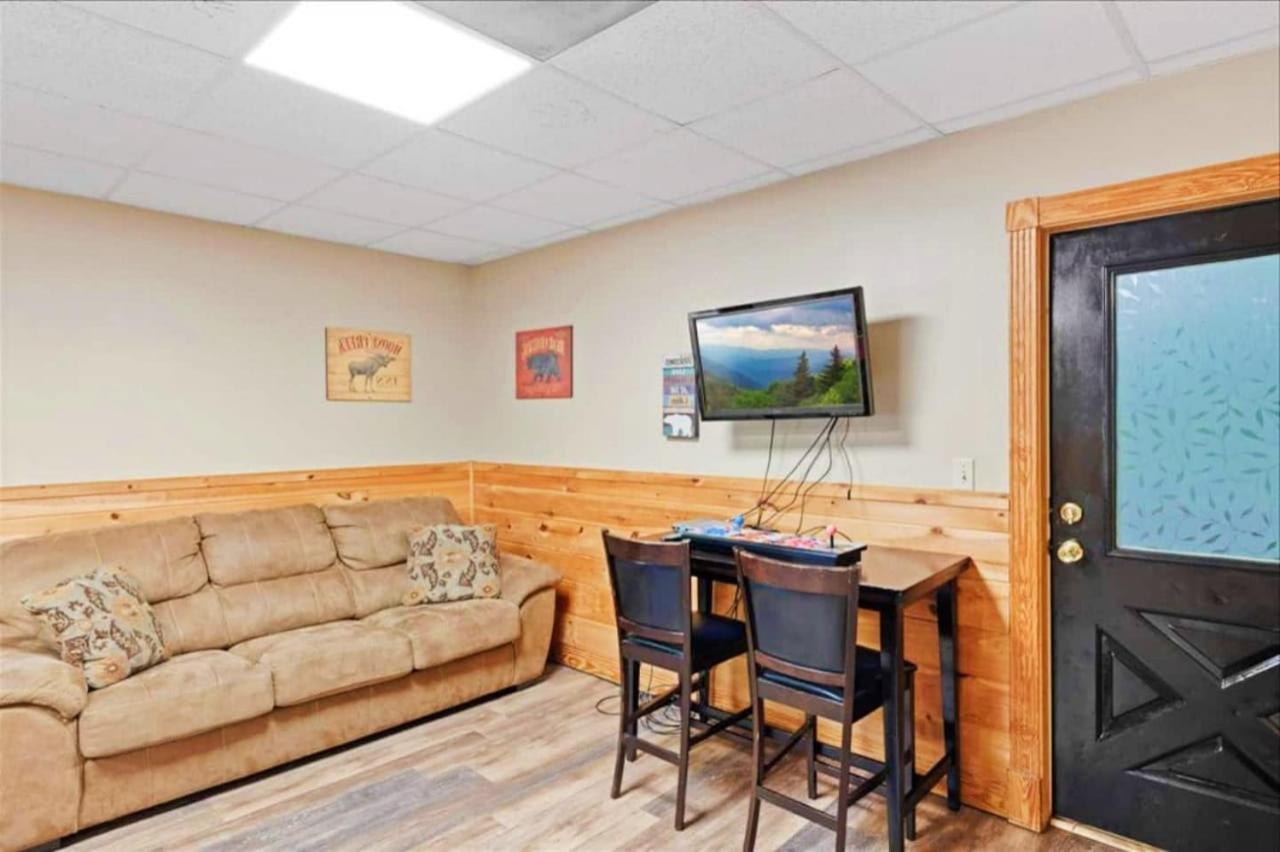 5Br Smoky Cabin Hot Tub, Games, 1 Mi To Parkway Pigeon Forge Buitenkant foto